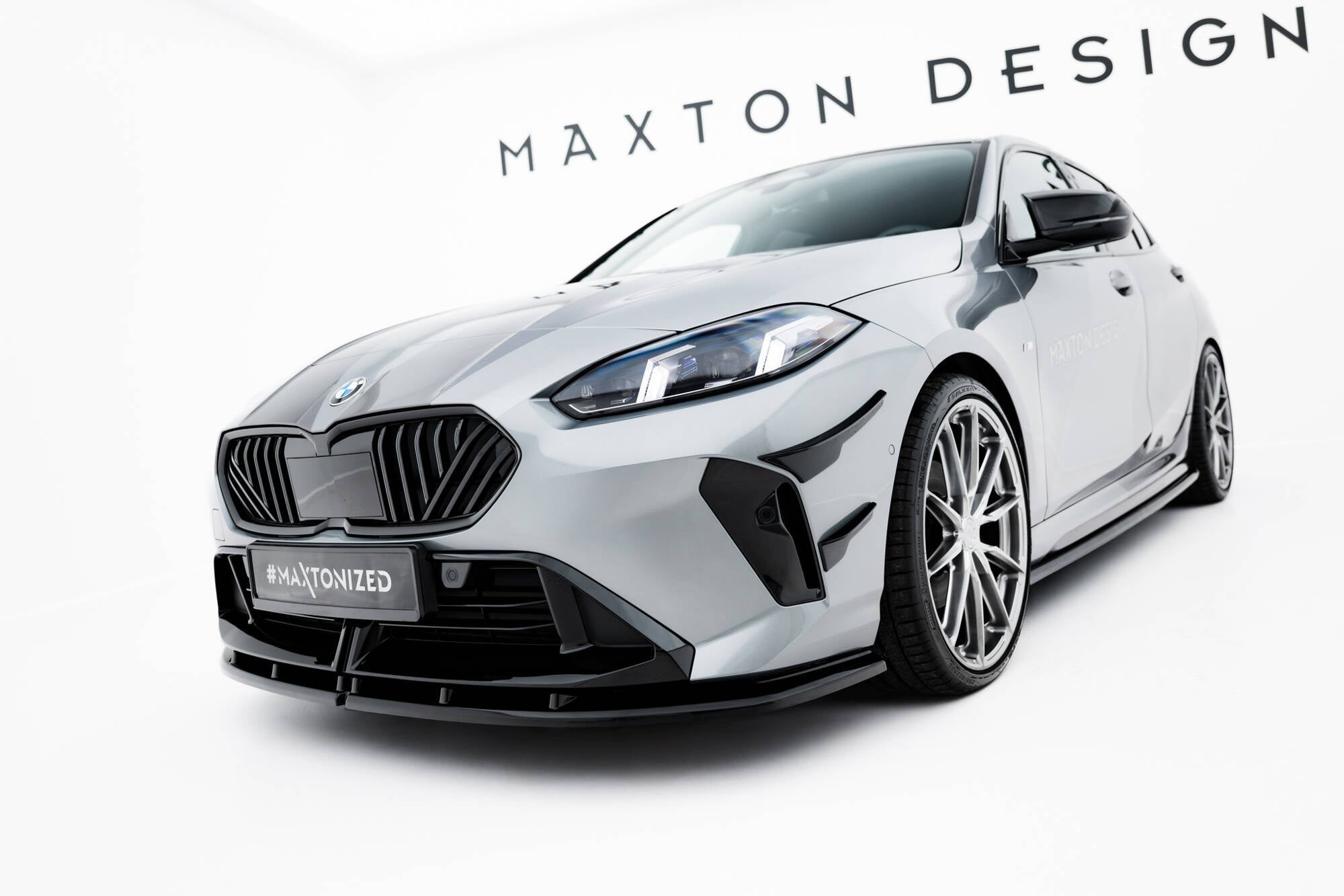 Maxton Design Set Of Splitters V.1 para BMW M135i F70 - imagen 4