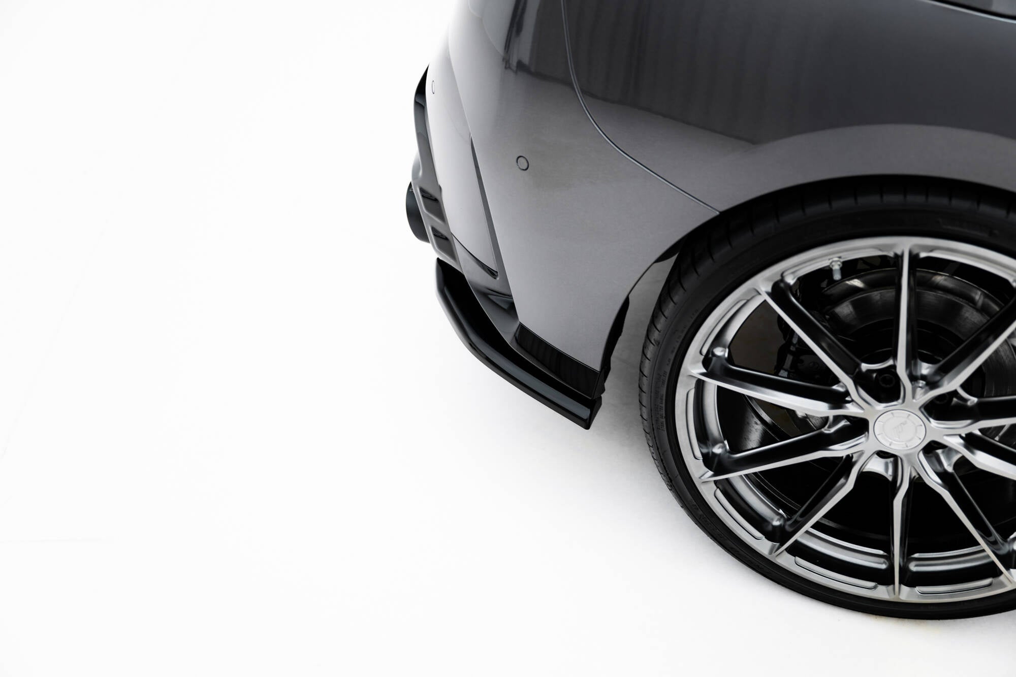 Maxton Design Set Of Splitters V.1 para BMW M135i F70 - imagen 15