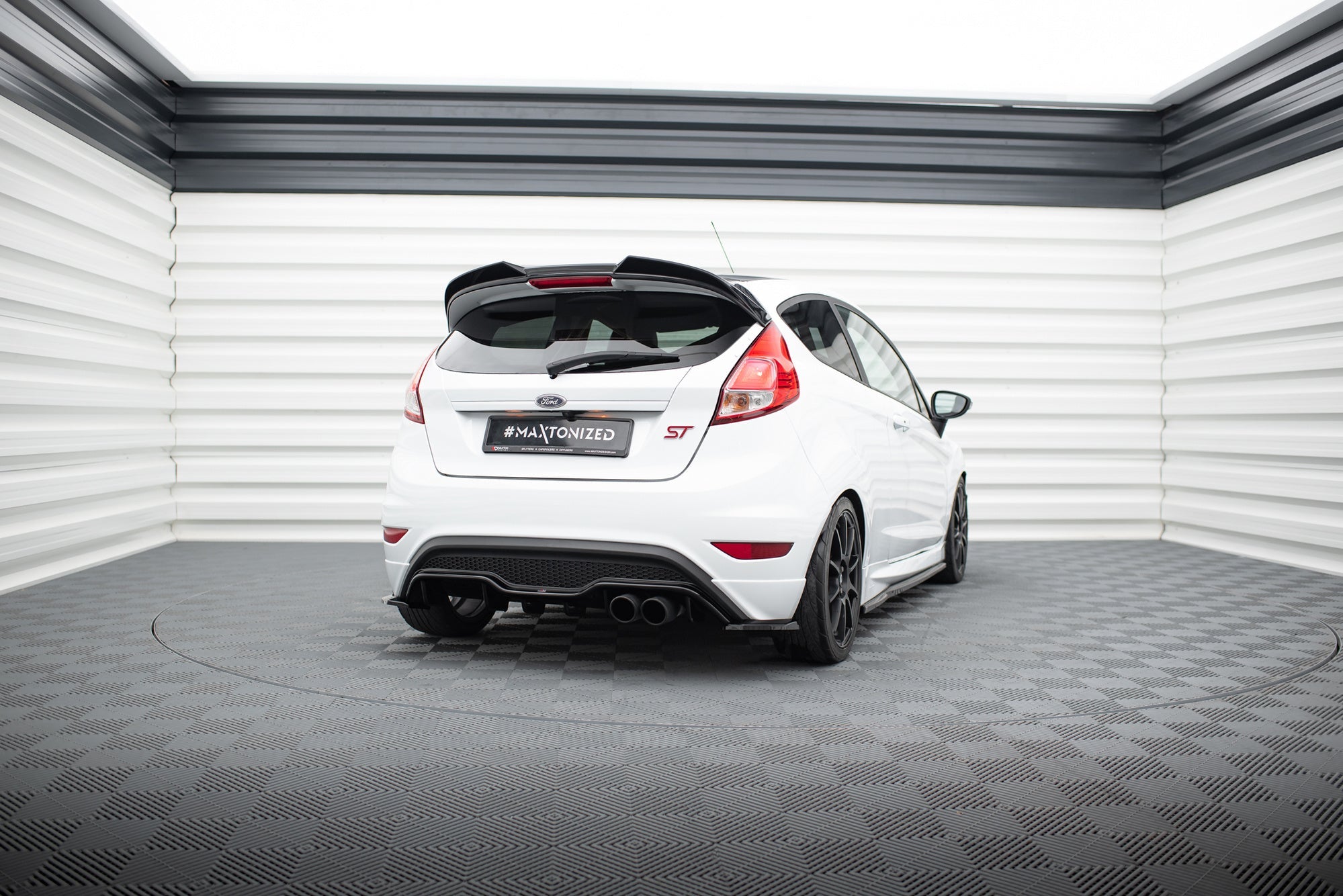 Maxton Design Set Of Splitters V.1 para Ford Fiesta ST Mk7 Facelift - imagen 8