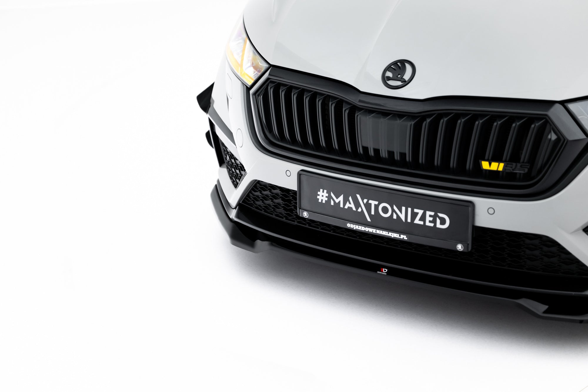 Maxton Design Set Of Splitters V.1 para Skoda Octavia RS Combi Mk4 - imagen 6