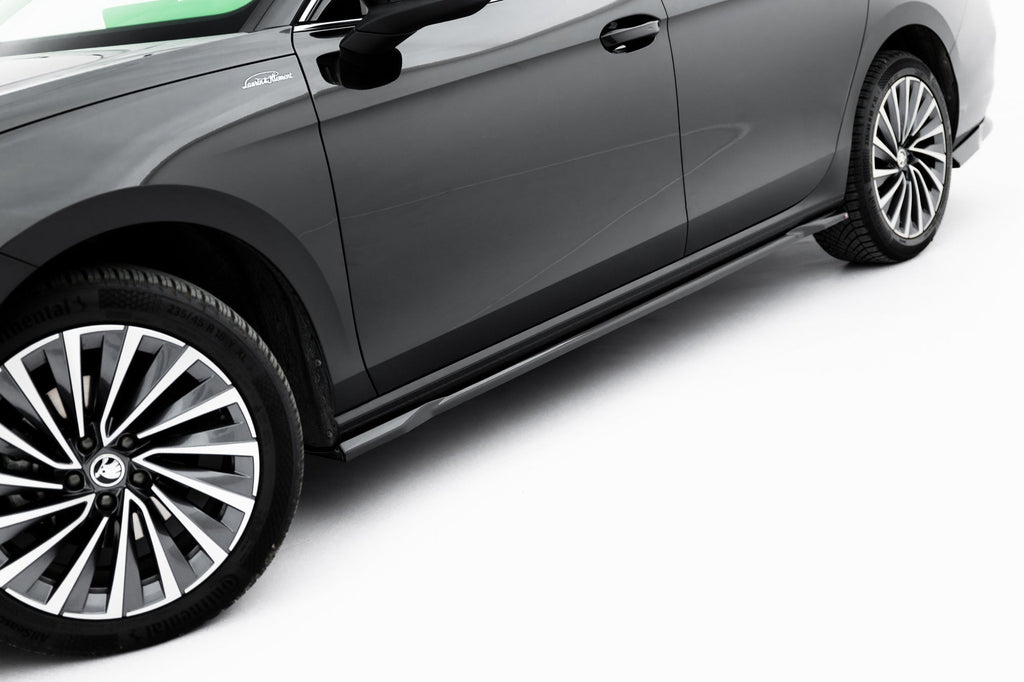 Maxton Design Set Of Splitters V.1 para Skoda Superb Sedan Mk4 - imagen 6