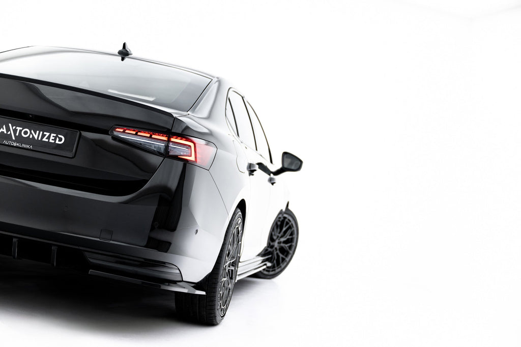 Maxton Design Set Of Splitters V.1 para Skoda Superb Sportline Mk4 - imagen 16