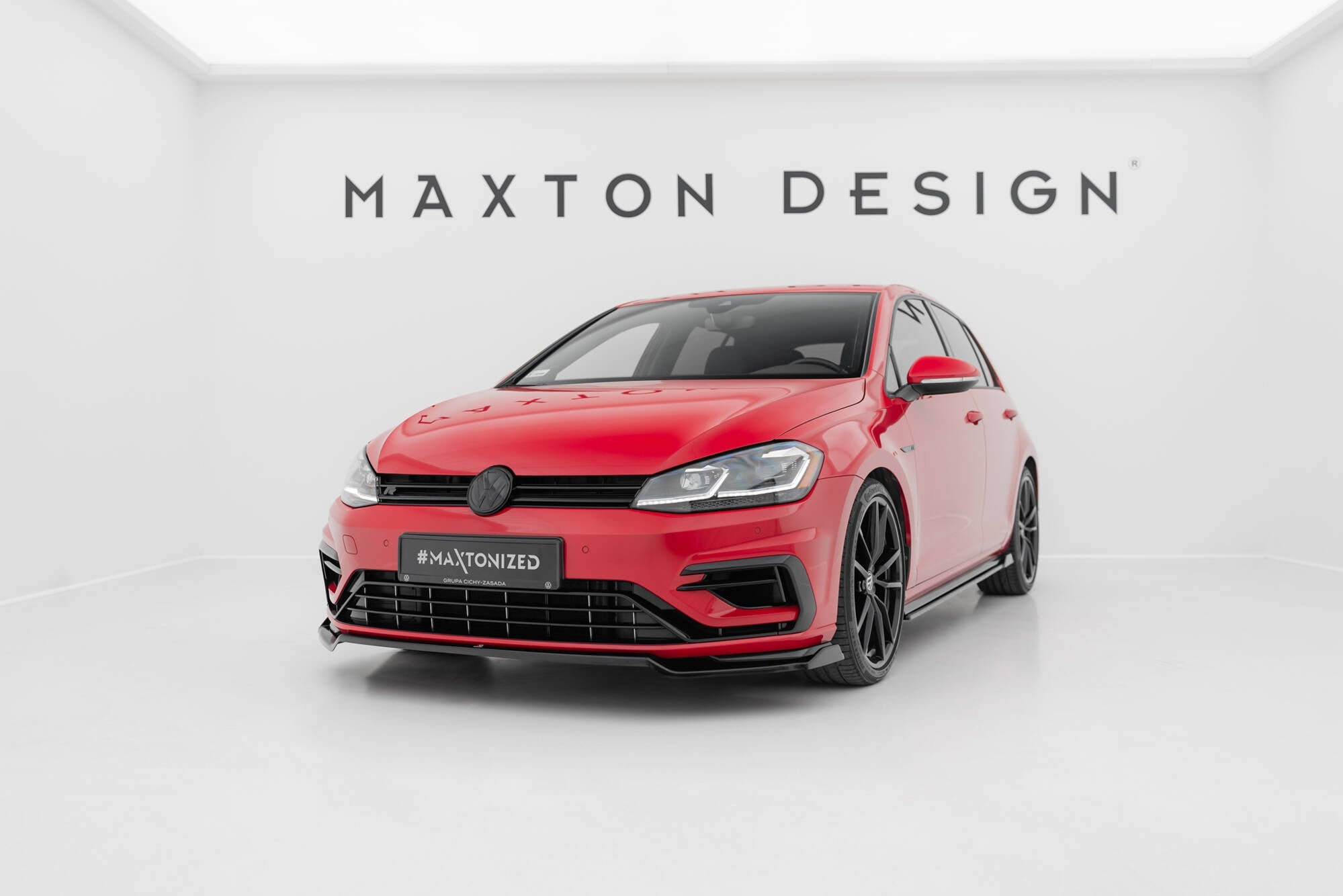 Maxton Design Set Of Splitters V.1 para Volkswagen Golf R Hatchback Mk7 Facelift - imagen 3