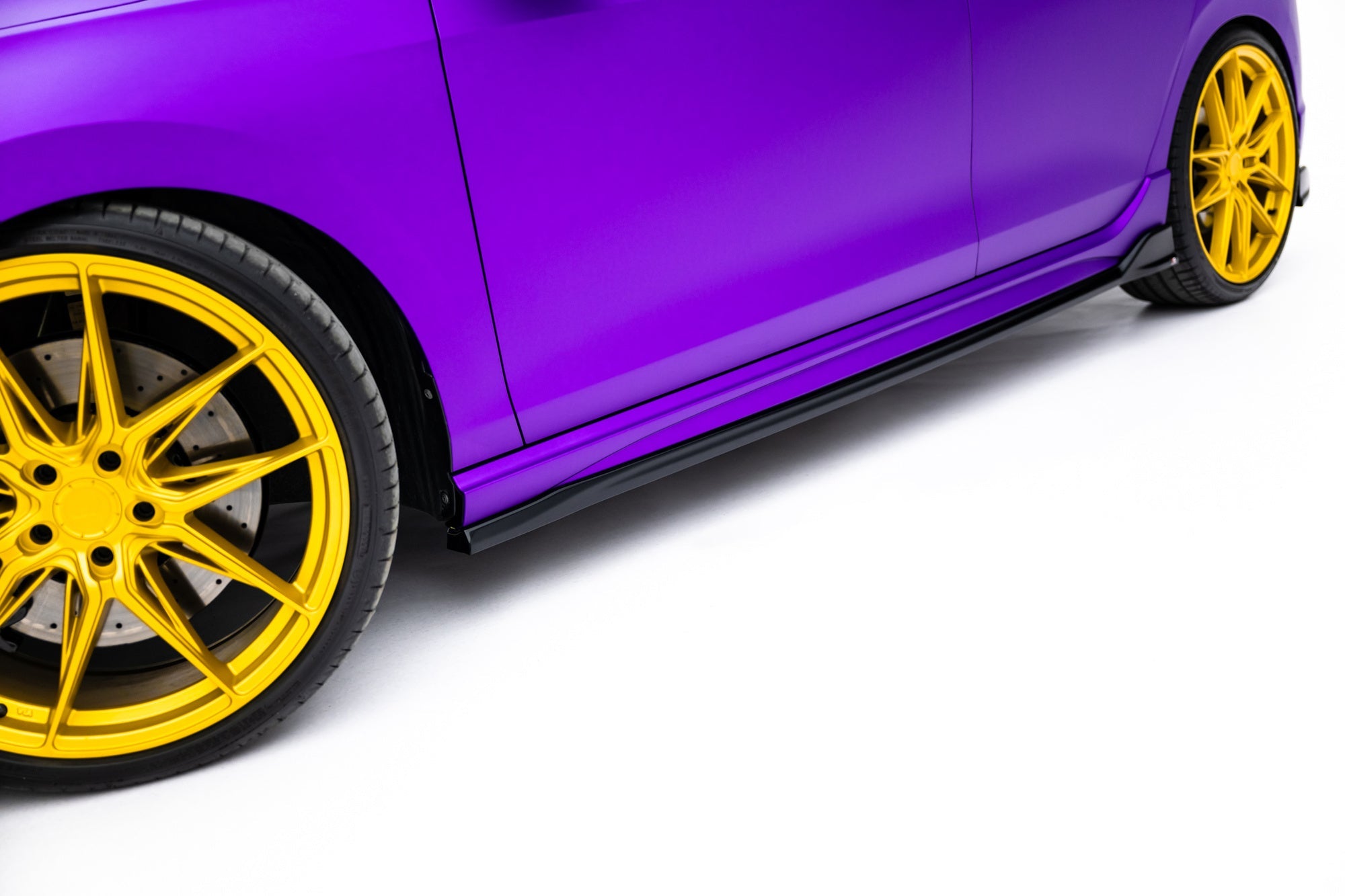 Maxton Design Set Of Splitters V.1 para Volkswagen Golf R Hatchback Mk8 Facelift - imagen 6