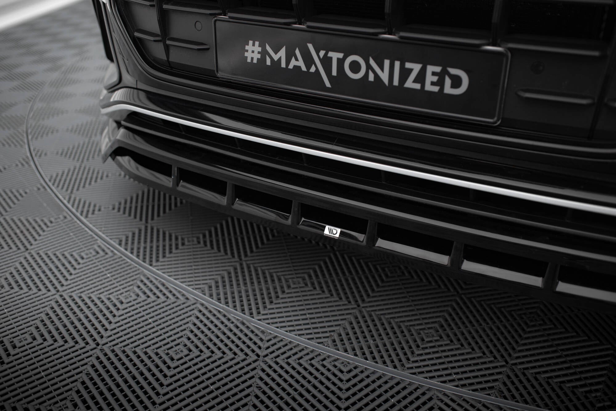 Maxton Design Set Of Splitters V.2 para Audi SQ8 Mk1 - imagen 4