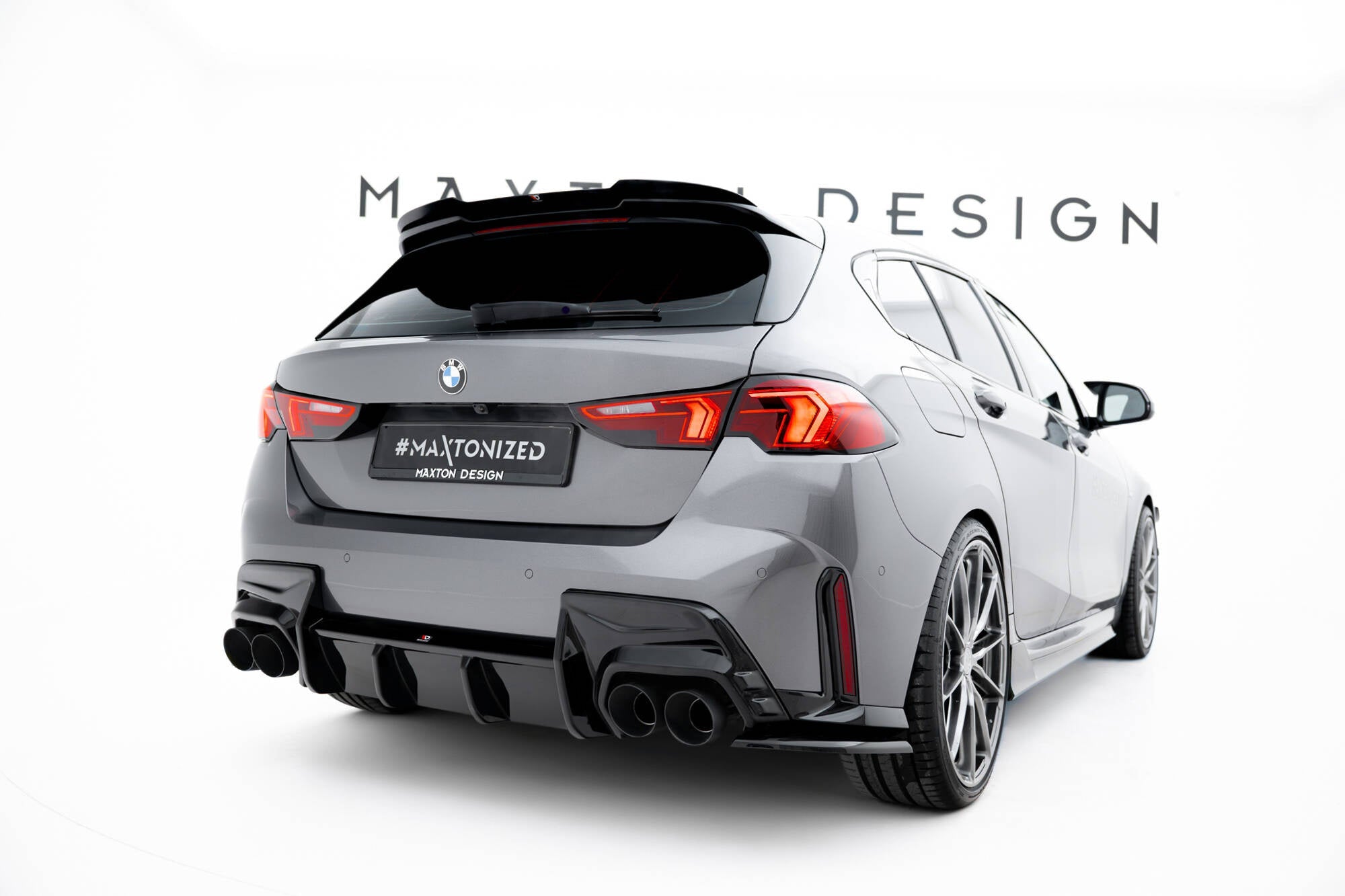 Maxton Design Set Of Splitters V.2 para BMW M135i F70 - imagen 10