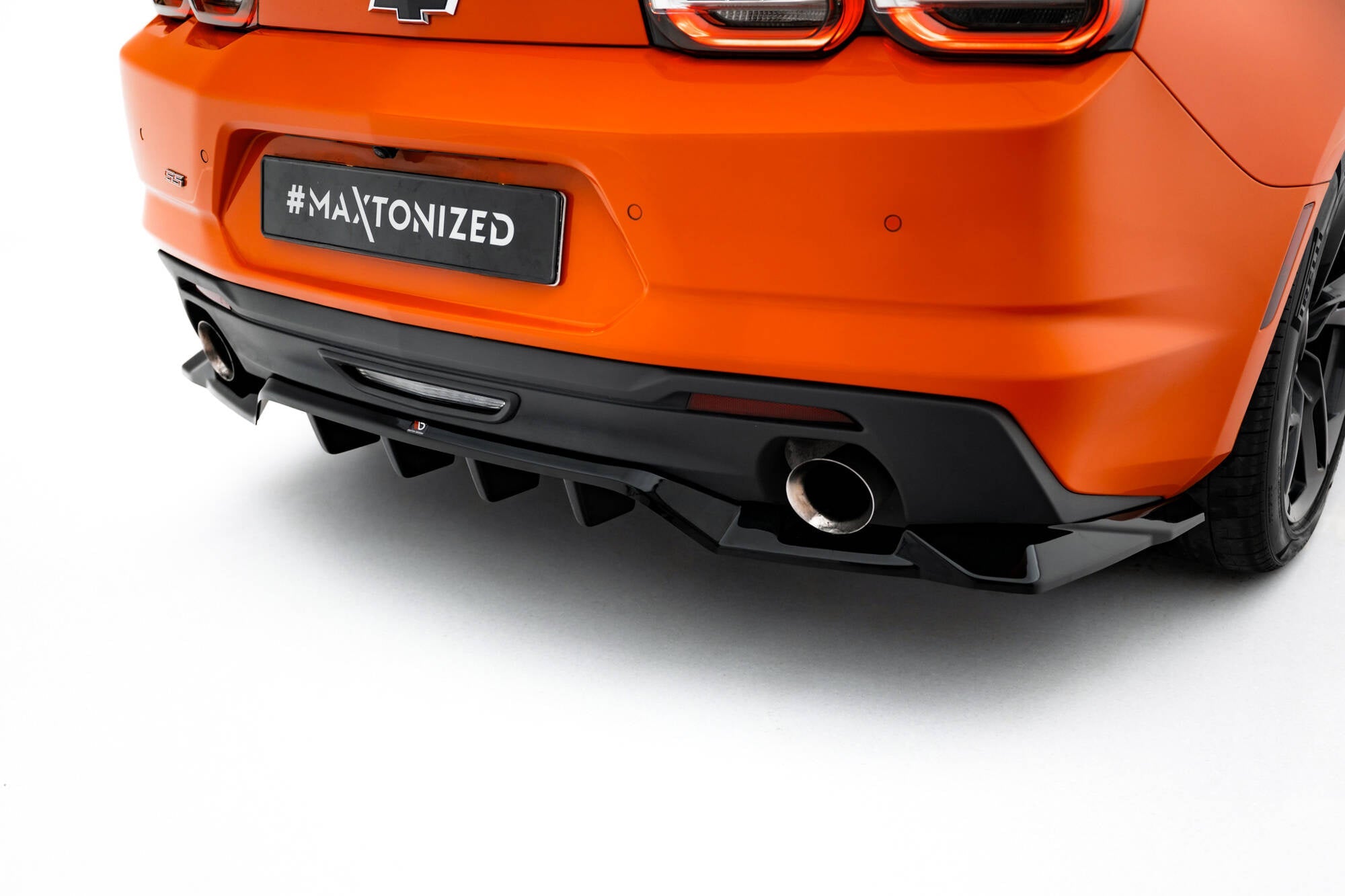 Maxton Design Set Of Splitters V.2 para Chevrolet Camaro SS Mk6 Facelift - imagen 7