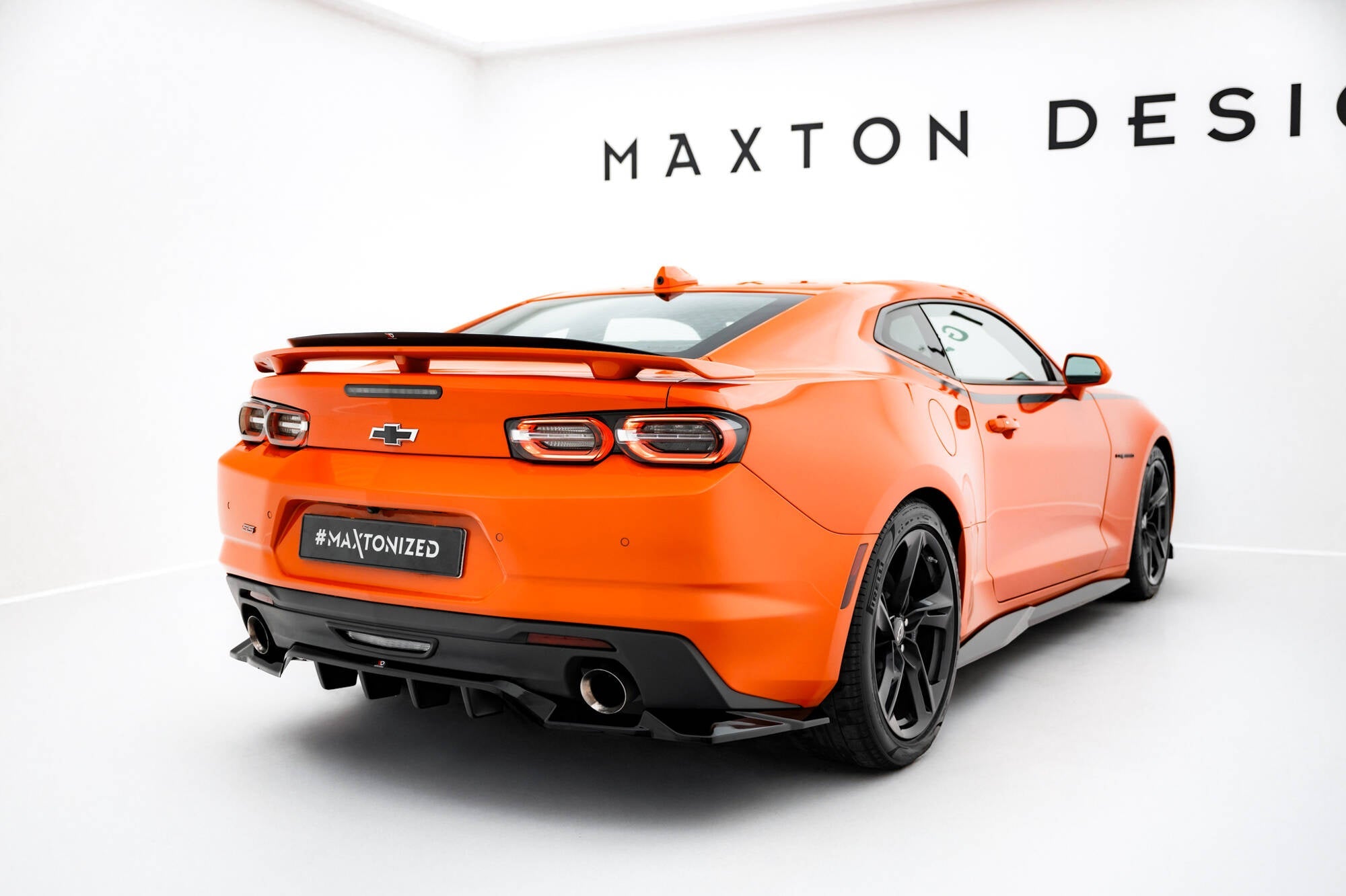 Maxton Design Set Of Splitters V.2 para Chevrolet Camaro SS Mk6 Facelift - imagen 10