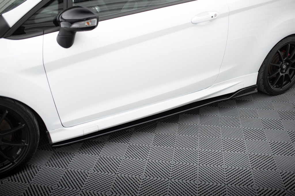 Maxton Design Set Of Splitters V.2 para Ford Fiesta ST Mk7 Facelift - imagen 5