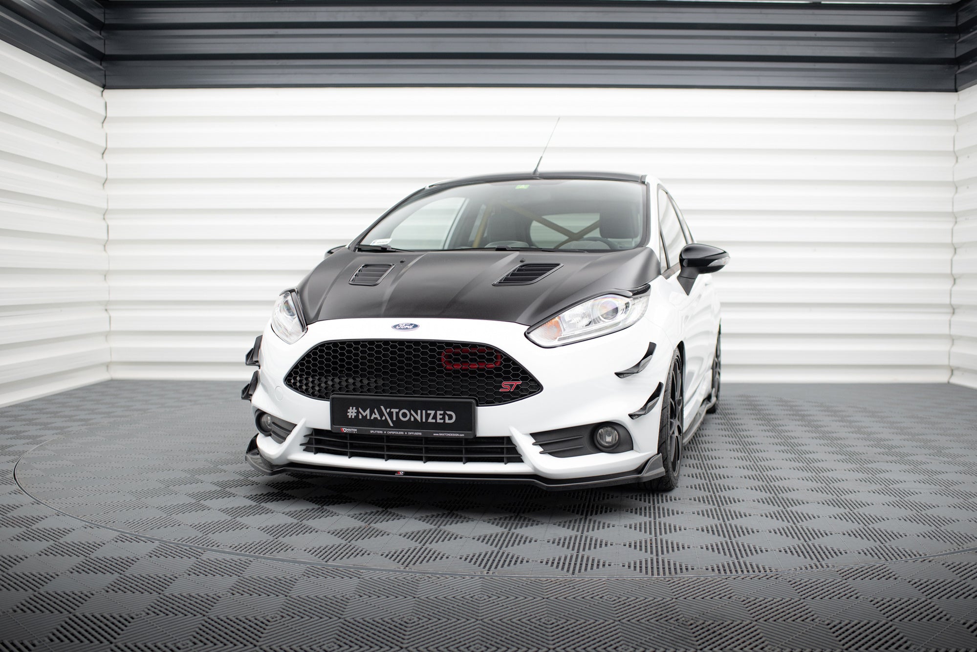 Maxton Design Set Of Splitters V.2 para Ford Fiesta ST Mk7 Facelift - imagen 3