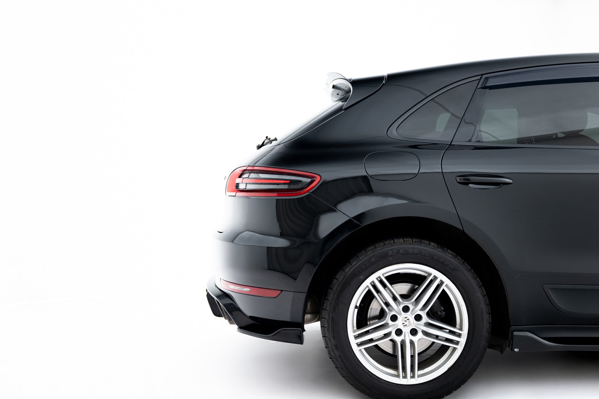 Maxton Design Set Of Splitters V.2 para Porsche Macan Mk1 - imagen 13