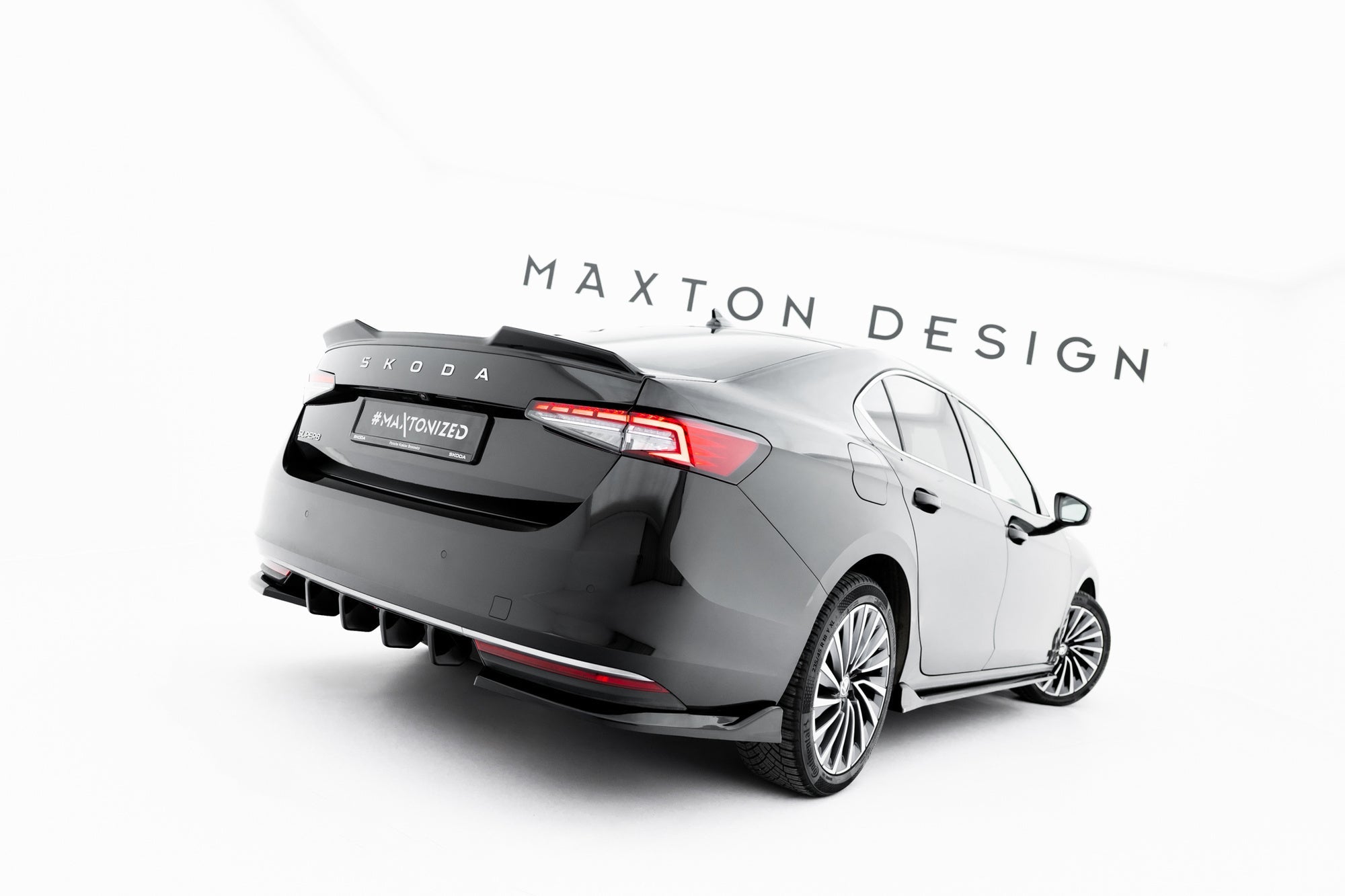 Maxton Design Set Of Splitters V.2 para Skoda Superb Sedan Mk4 - imagen 13
