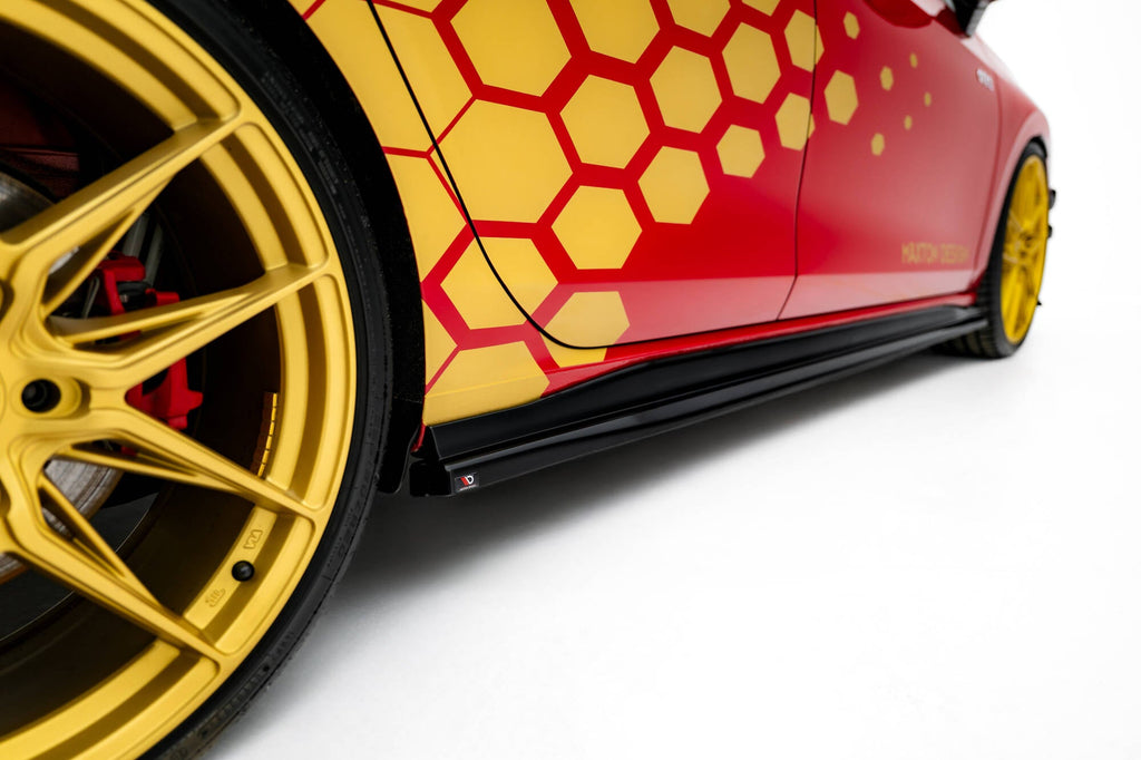 Maxton Design Set Of Splitters V.2 para Volkswagen Golf GTI Clubsport Mk8 Facelift - imagen 5
