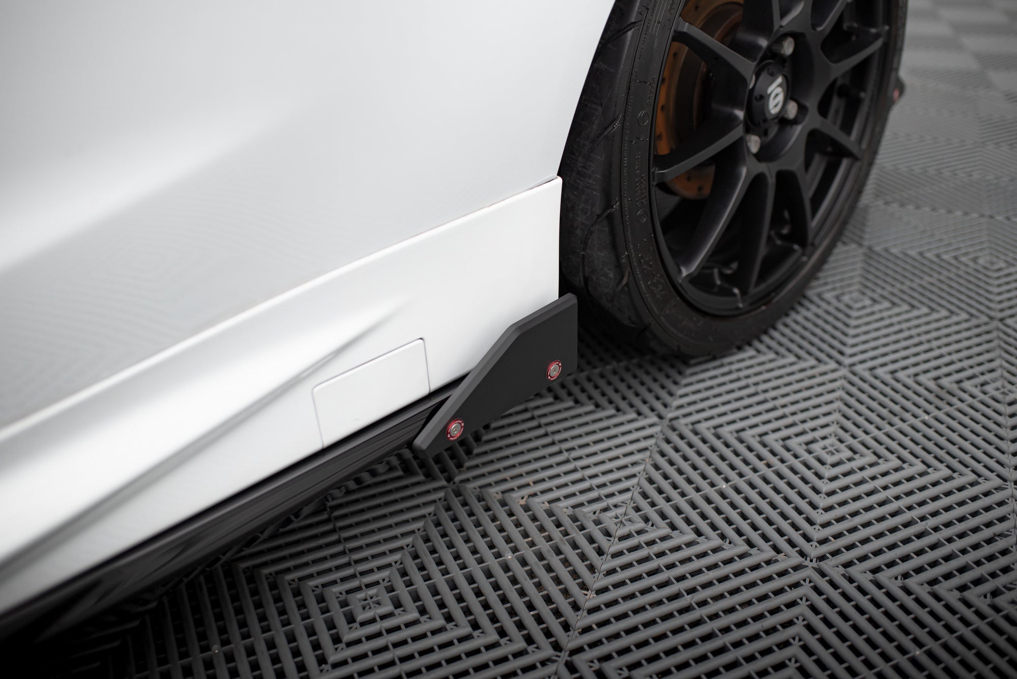 Maxton Design Set Of Splitters V.3 para Ford Fiesta ST Mk7 Facelift - imagen 9