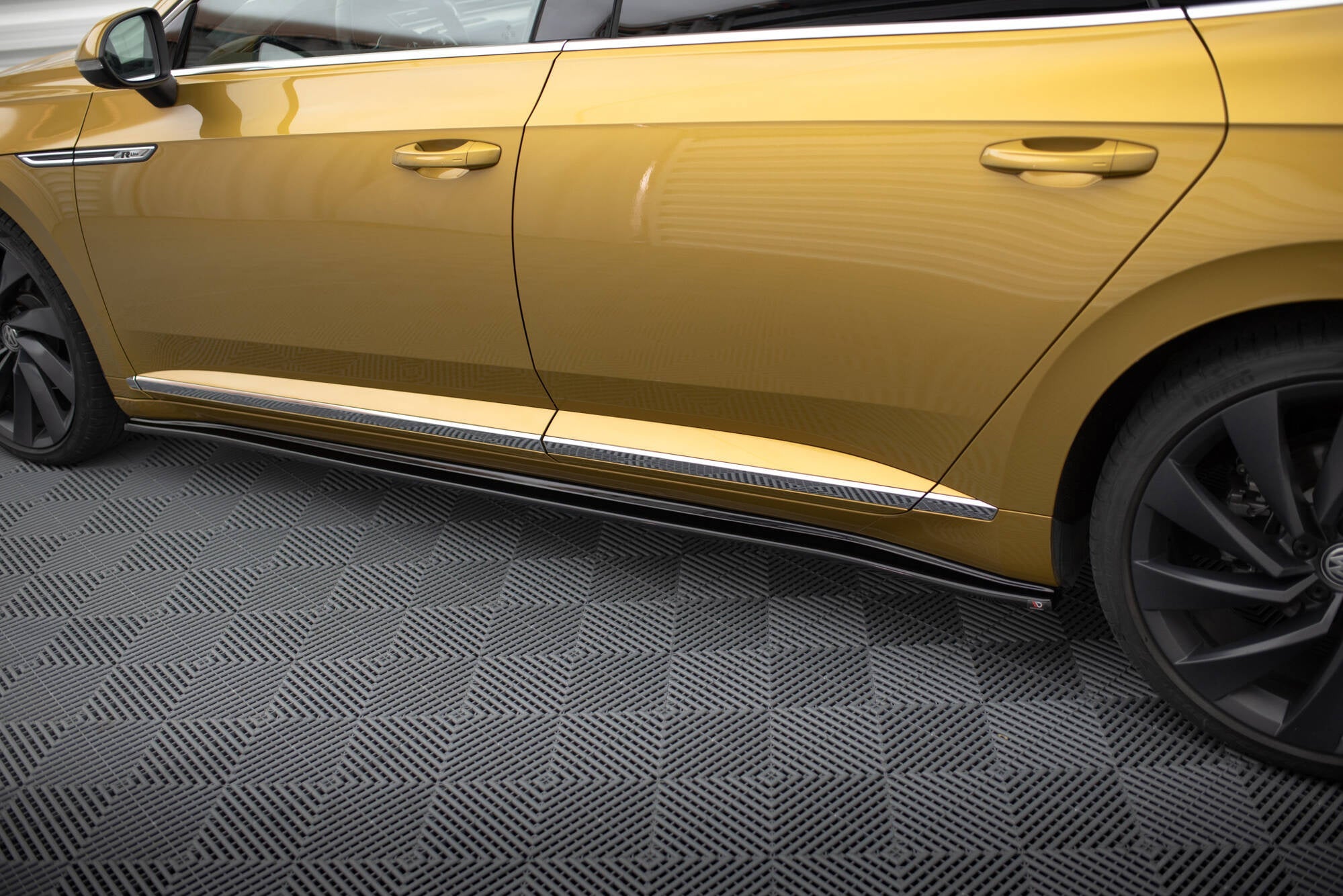 Maxton Design Set Of Splitters para Volkswagen Arteon R-Line Sedan / Shooting Brake Mk1 - imagen 6