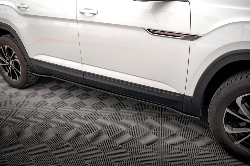 Maxton Design Set Of Splitters para Volkswagen Atlas Cross Sport - imagen 6