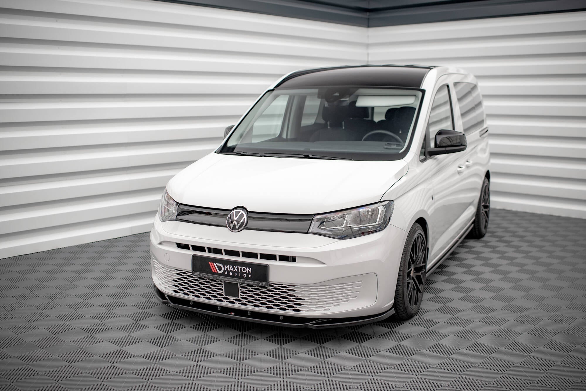 Maxton Design Set Of Splitters para Volkswagen Caddy Mk5 - imagen 4