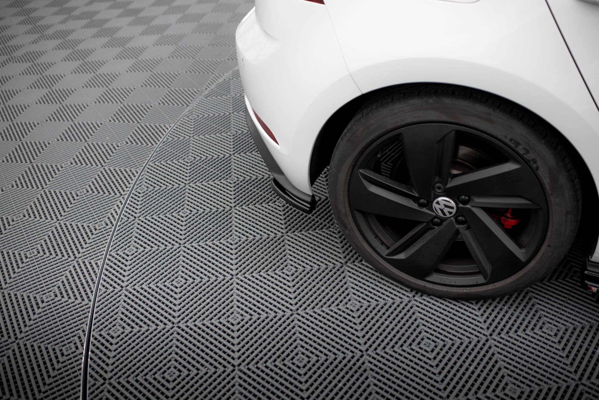 Maxton Design Set Of Splitters para Volkswagen Golf GTI Mk7 Facelift - imagen 11