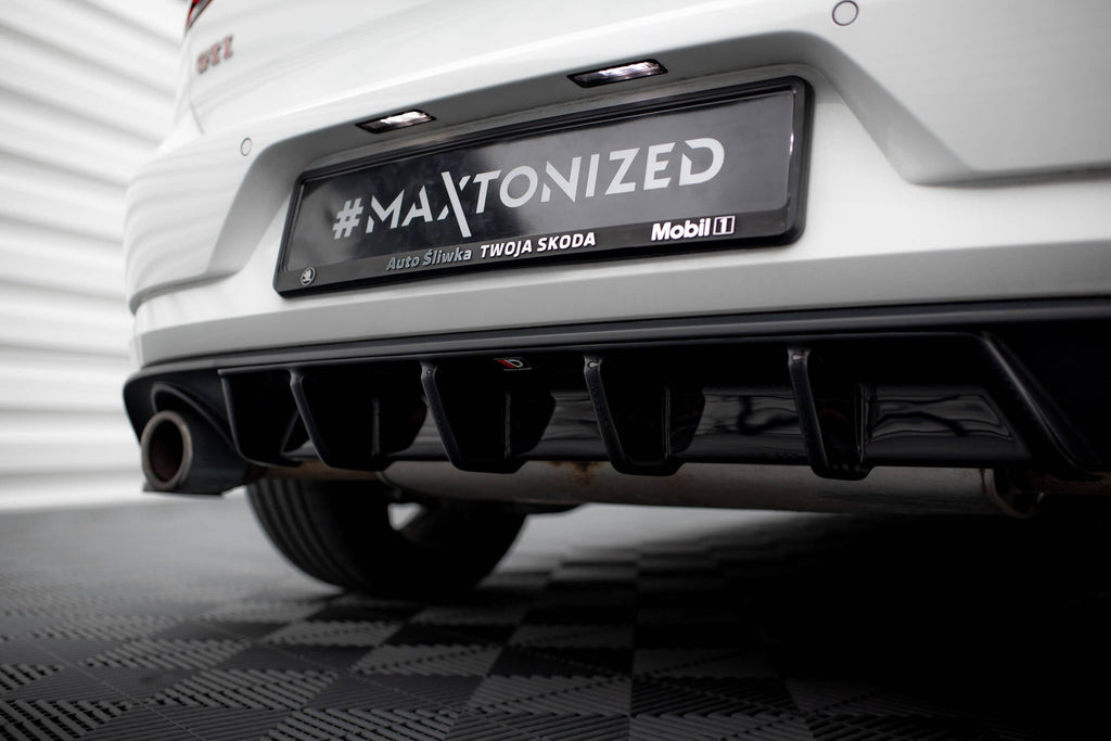 Maxton Design Set Of Splitters para Volkswagen Golf GTI Mk7 Facelift - imagen 9