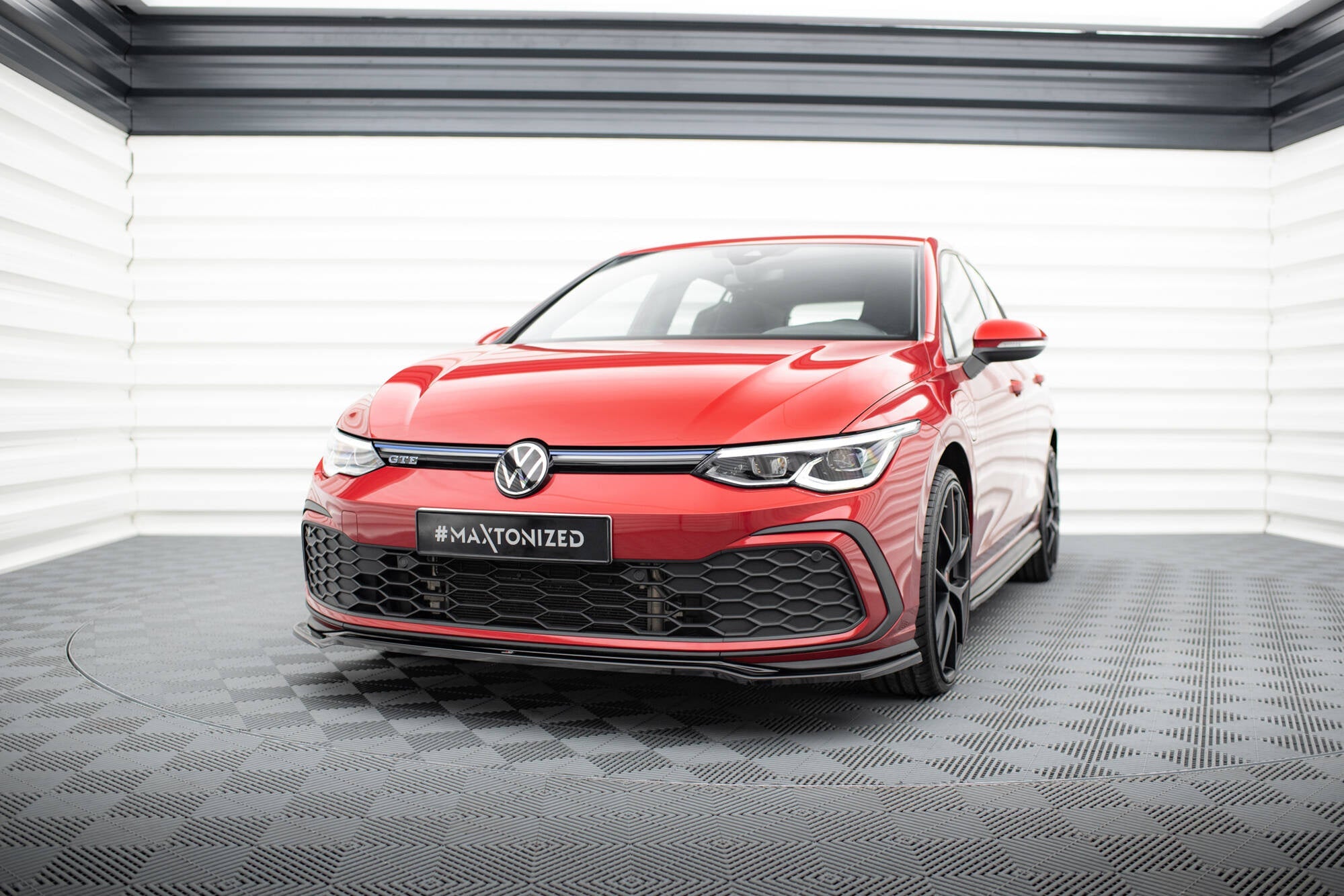 Maxton Design Set Of Splitters para Volkswagen Golf GTI Mk8 - imagen 1