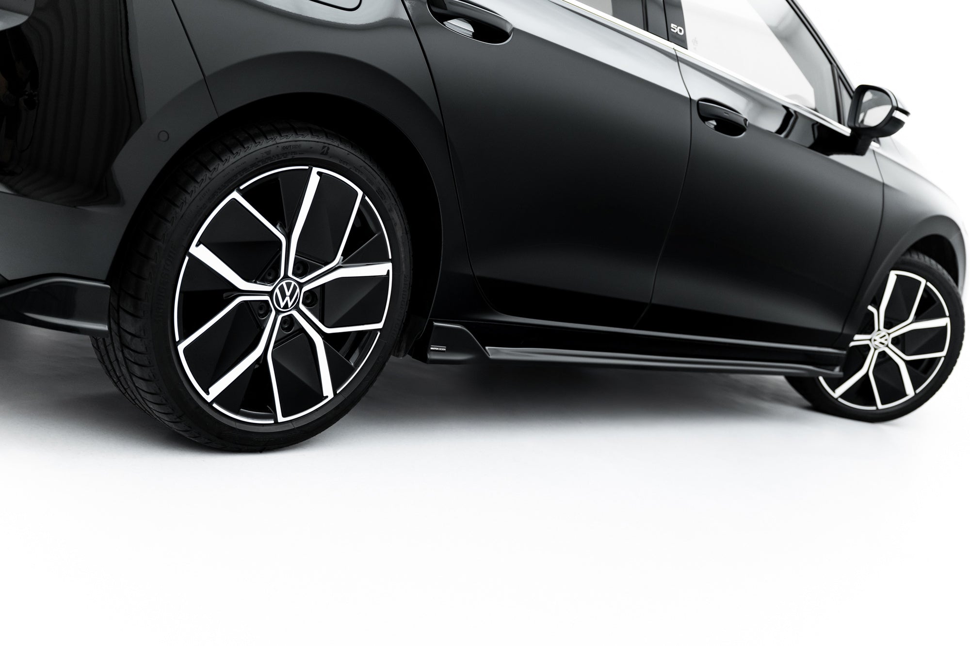 Maxton Design Set Of Splitters para Volkswagen Golf Hatchback Mk8 Facelift - imagen 9