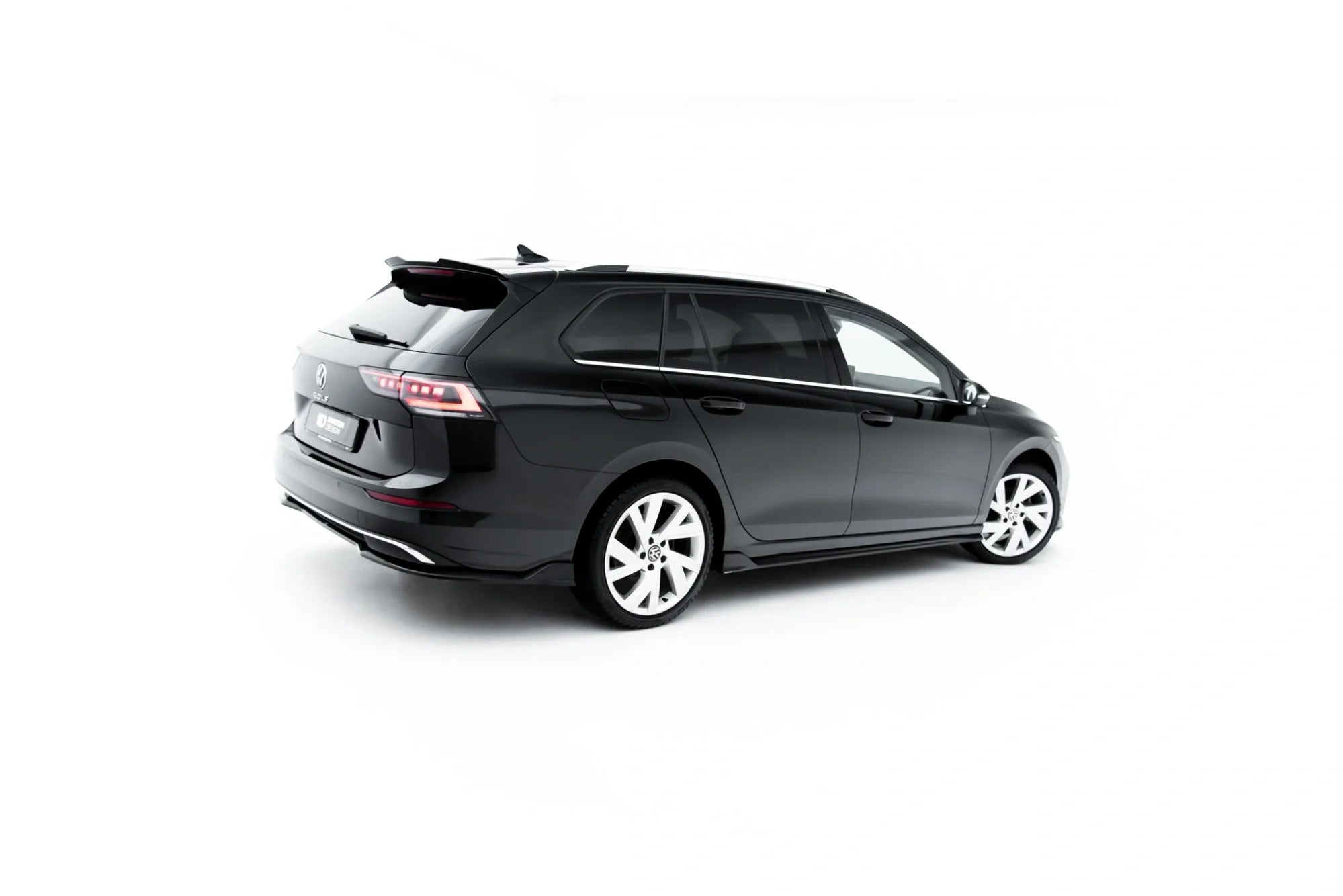Maxton Design Set Of Splitters para Volkswagen Golf Variant Mk8 Facelift - imagen 7