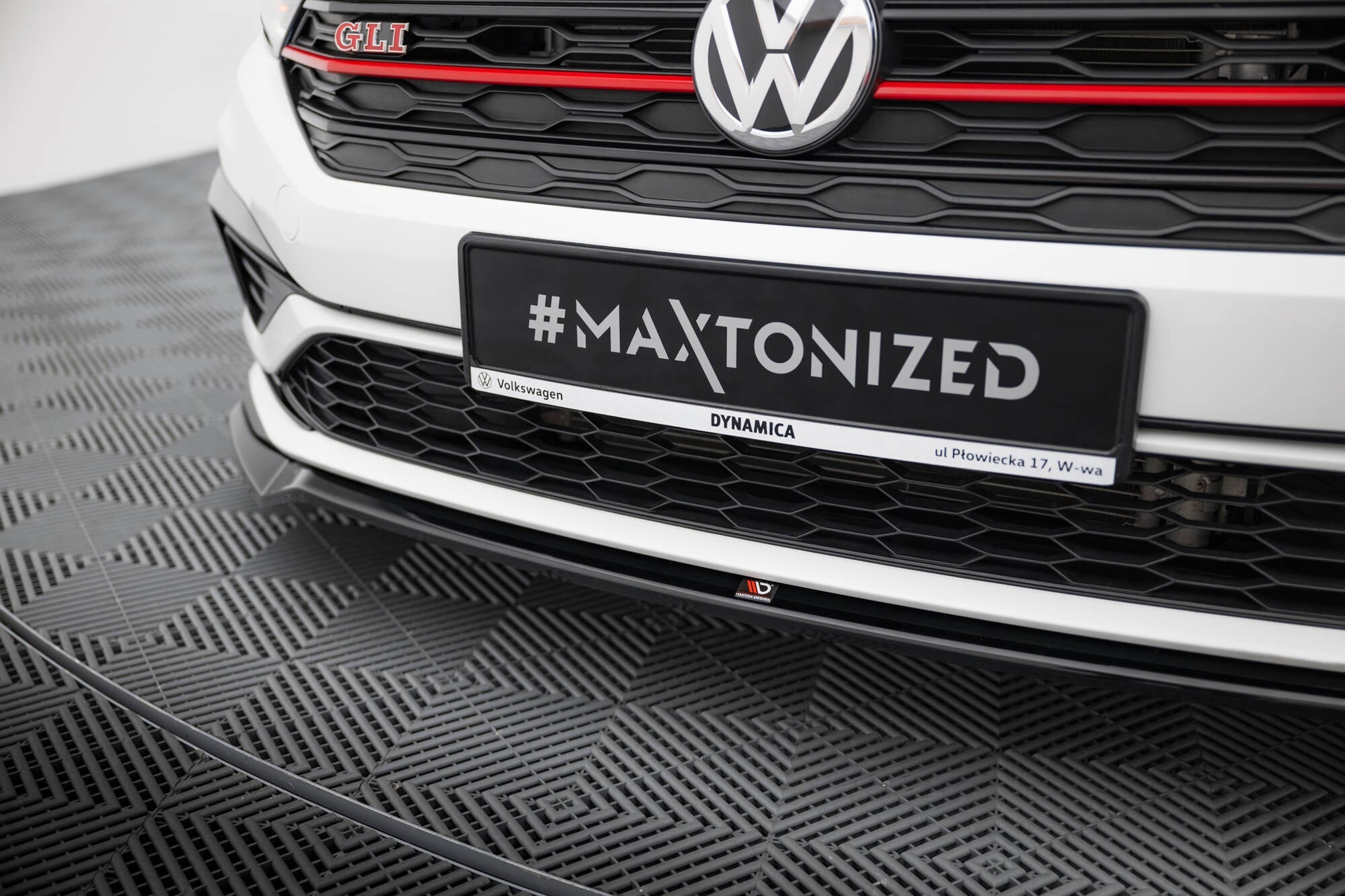 Maxton Design Set Of Splitters para Volkswagen Jetta GLI Mk7 - imagen 2