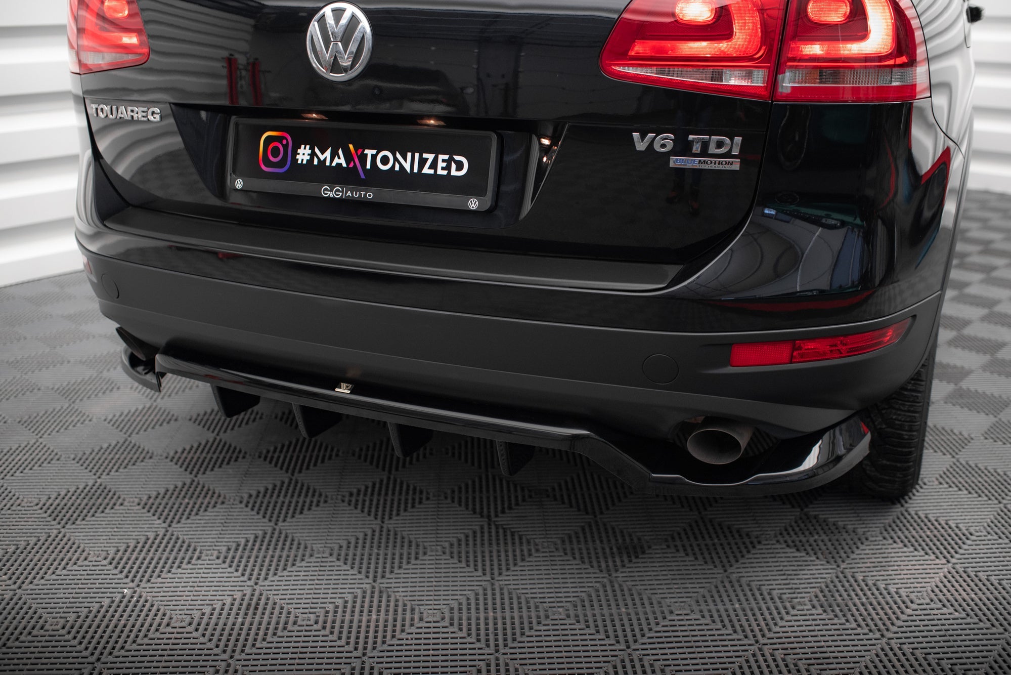 Maxton Design Set Of Splitters para Volkswagen Touareg Mk2 - imagen 7