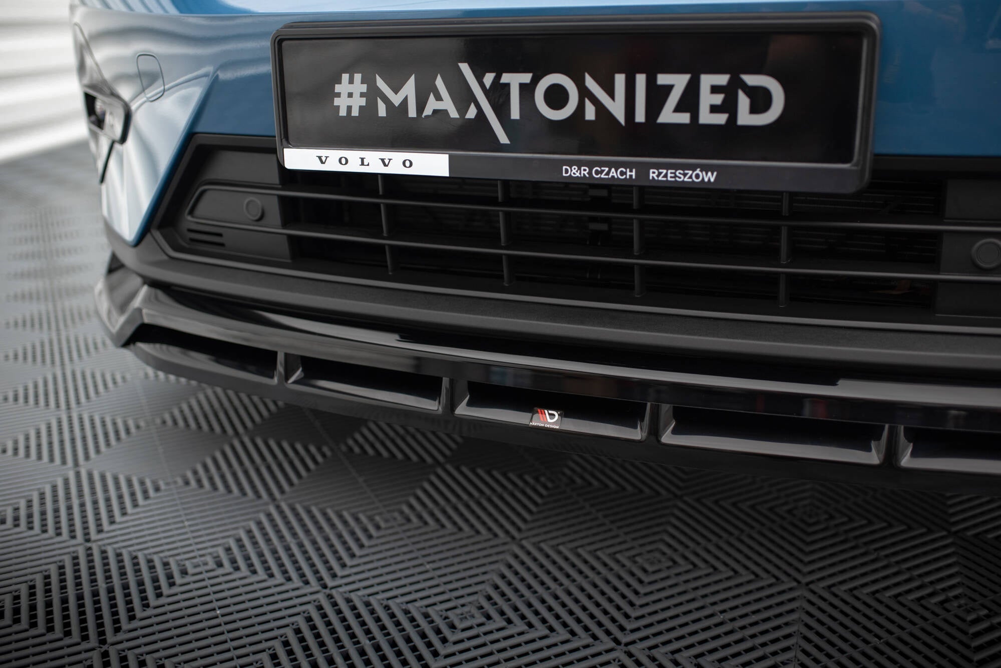 Maxton Design Set Of Splitters para Volvo C40 Mk1 - imagen 3