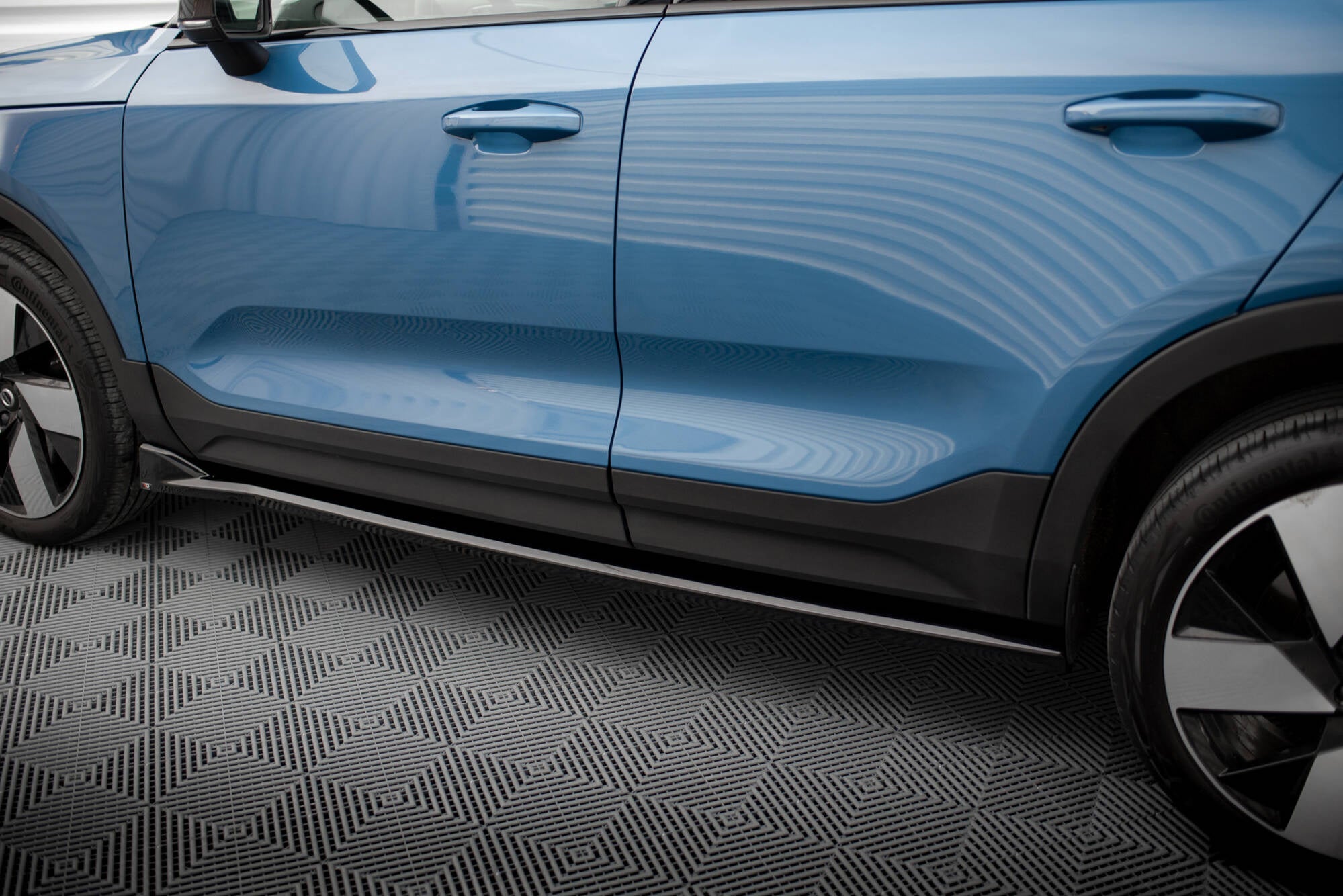 Maxton Design Set Of Splitters para Volvo C40 Mk1 - imagen 6