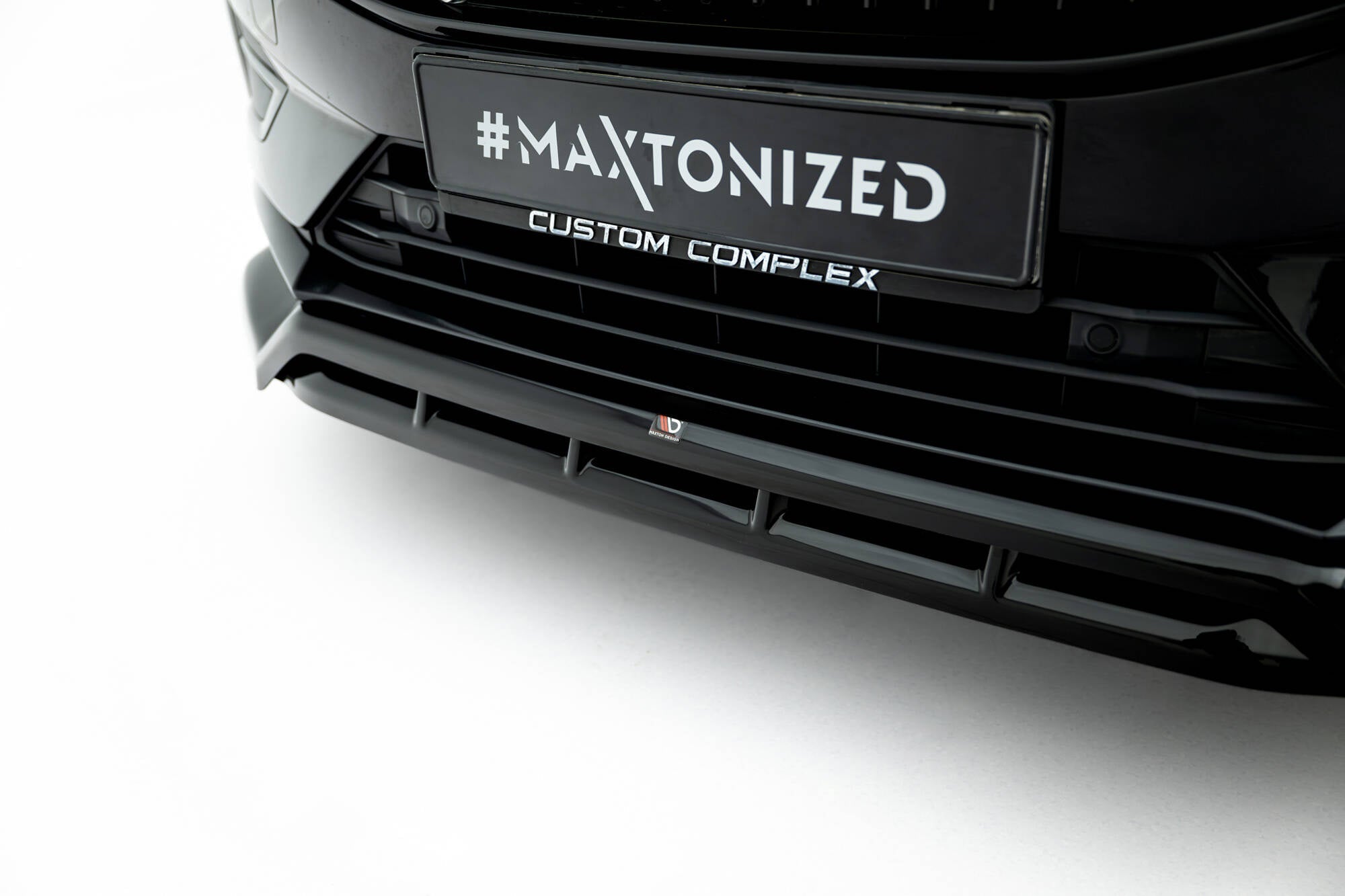 Maxton Design Set Of Splitters para Volvo XC60 Mk2 - imagen 3