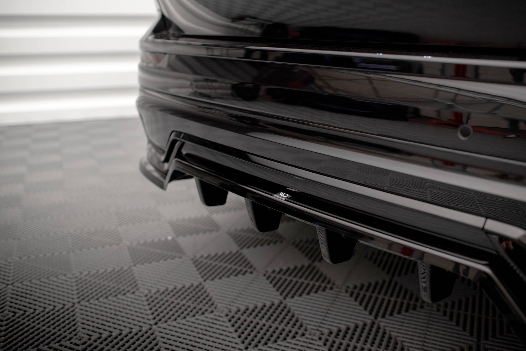 Maxton Design Set Of Splitters para Volvo XC60 R-Design Mk2 Facelift - imagen 10